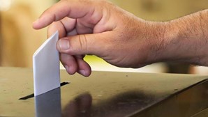 Quase 98 mil eleitores inscritos para voto antecipado em Portugal