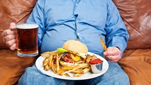 Peso a mais e má alimentação prejudicam saúde