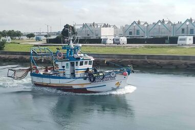 Barco de pesca Mar dos Segredos