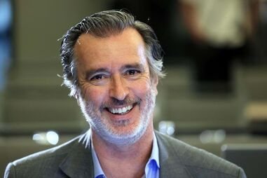 Cotrim Figueiredo pede "rápido esclarecimento" dos ajustes diretos na Marinha