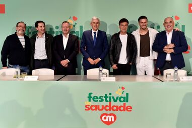 Padre Borga, Luís Montez, Luís Santana, Luís Albuquerque (pres. da Câmara de Ourém), Tony Carreira, Mickael Carreira e Carlos Rodrigues