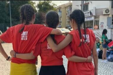 Menina-milagre da Jornada Mundial da Juventude voltou a ver e não precisou de ser operada