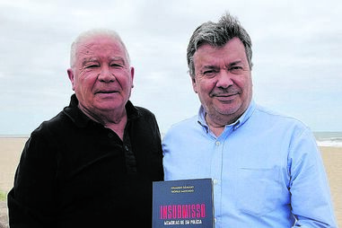 Inspetor Teófilo Santiago colocou, com o jornalista Eduardo Dâmaso, as suas memórias nesta obra