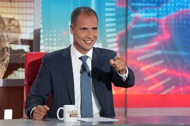 Ricardo Araújo Pereira é apresentador do 'Isto é Gozar com Quem Trabalha'. Passa aos domingos à noite na SIC