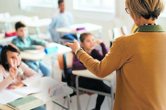 Professores que testaram novas aprendizagens essenciais dizem que pouco muda no dia a dia