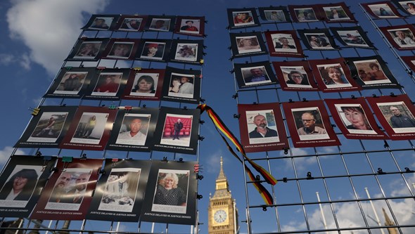 "Este é um dia de vergonha": Primeiro-ministro britânico pede desculpa às vítimas do escândalo do sangue infetado