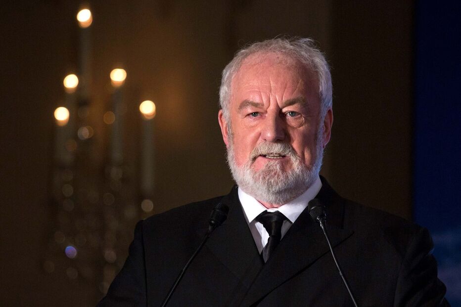 Bernard Hill