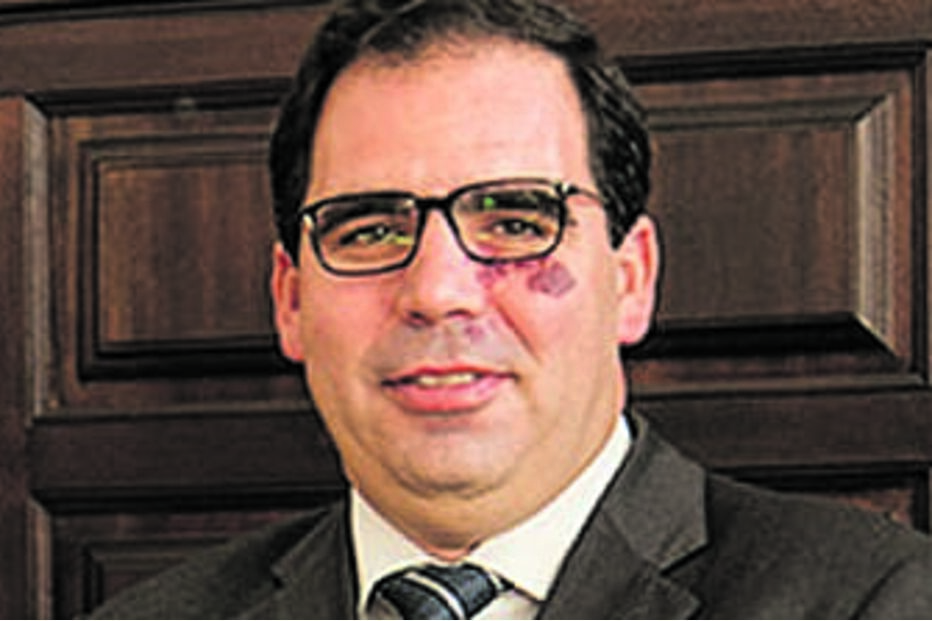 Patrocínio Azevedo continua em prisão preventiva