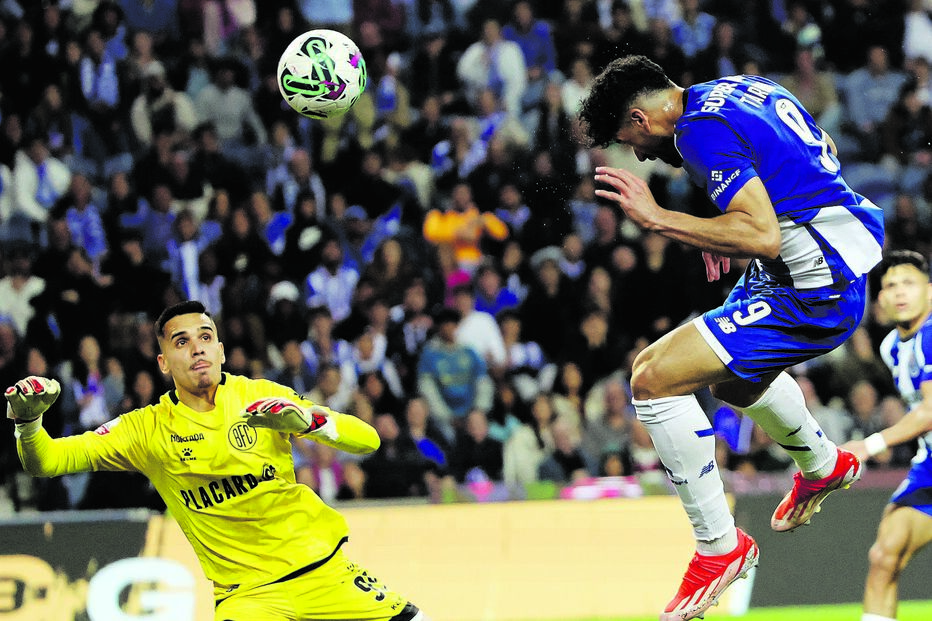 Taremi marcou de cabeça, nos descontos dos descontos, o golo da vitória