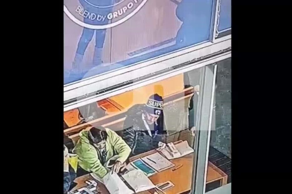Novas imagens mostram resgate de crianças durante tiroteio em escola primária do Texas