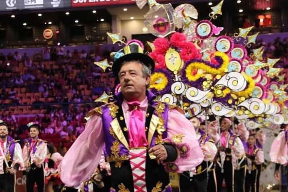 Luís Aleluia como padrinho da Marcha do Bairro Alto
