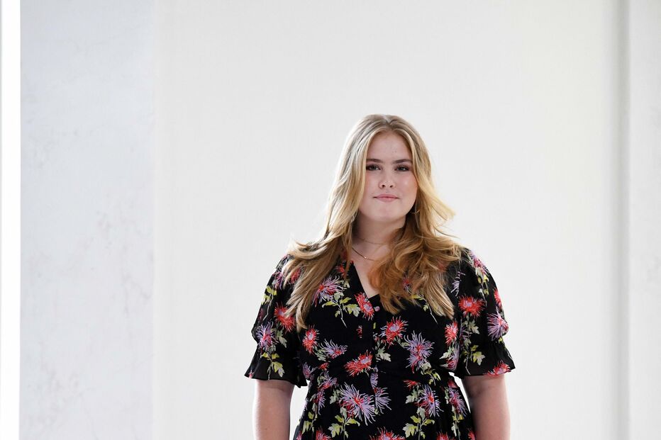 A princesa Amália, de 20 anos, fotografada em junho de 2022