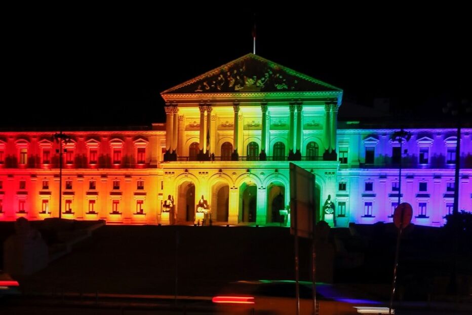 /fotosgeral/Fotos/2-51436582#9a88b2f125bd33582d65e780f9ffbcc4 (21310237) (Milenium)