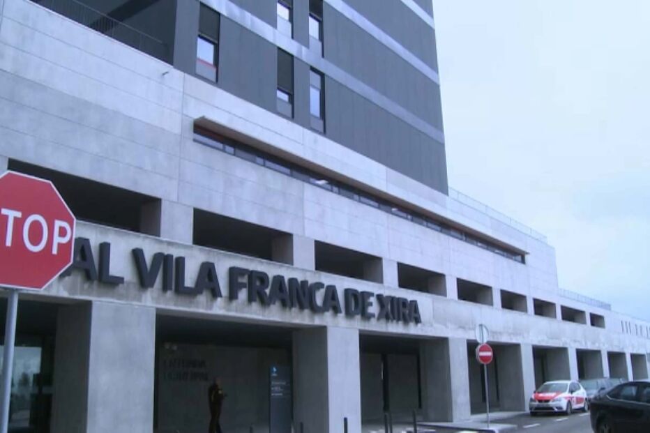 Condutor esfaqueado em roubo de Mercedes