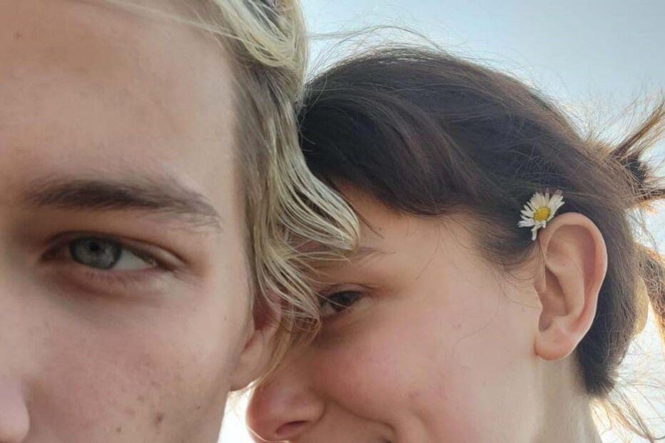 Millie Bobby Brown com Jake Bongiovi