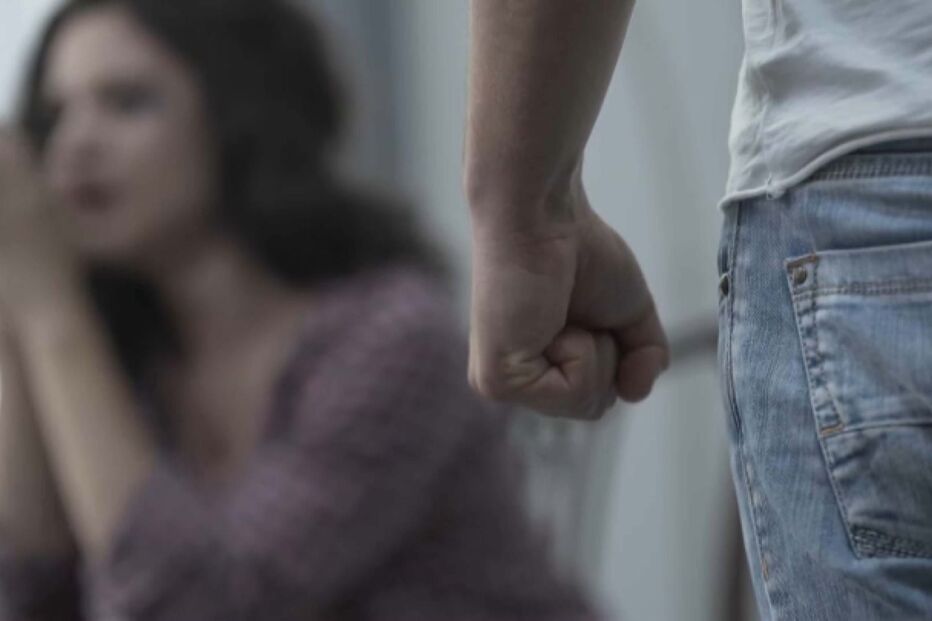 Homem agredia e humilhava mulher quando não gostava do sexo 