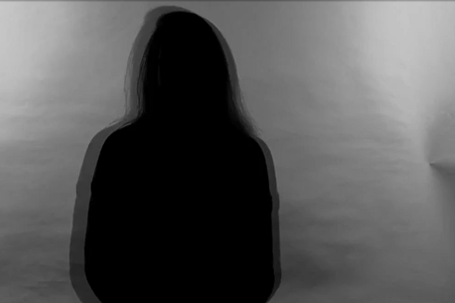 Professor de Matemática do Montijo viola aluna em explicação