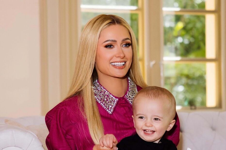 Paris com o filho, Phoenix