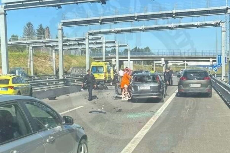 Três feridos graves em colisão na A41 em Ermesinde