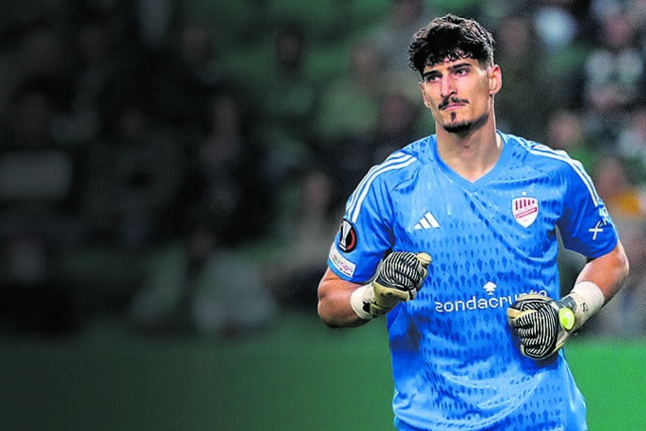 Vladan Kovacevic jogava no Raków, da Polónia 