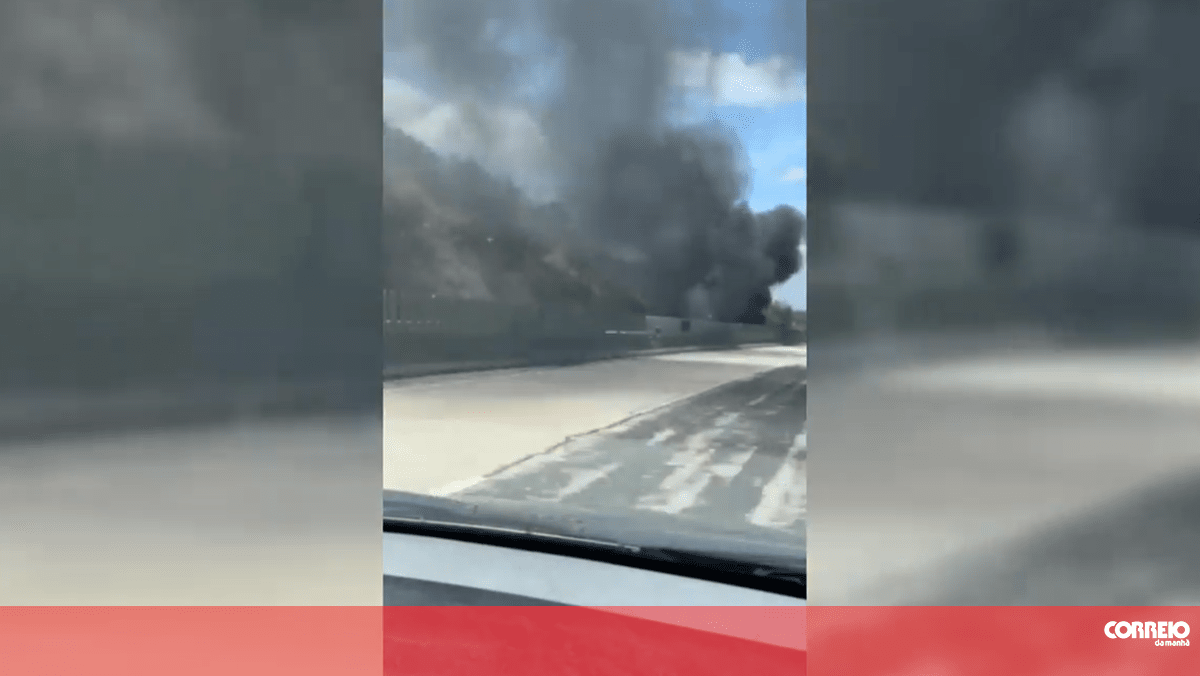 Incêndio em carro condiciona trânsito na A22 em Loulé – Portugal