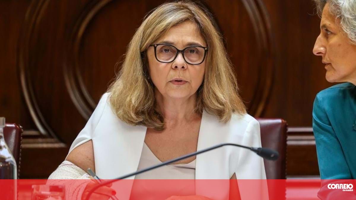 Ministra reconhece dificuldades de recrutar profisisonais para os centros de saúde