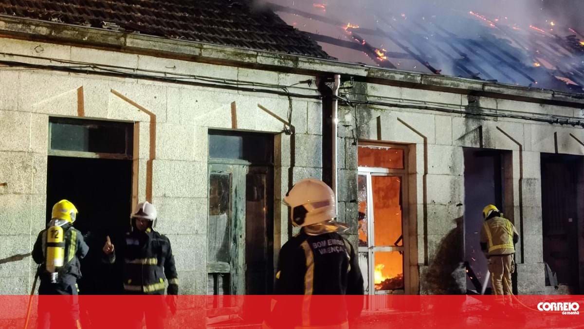 Bombeiros portugueses ajudam a combater incêndio na Galiza – Portugal