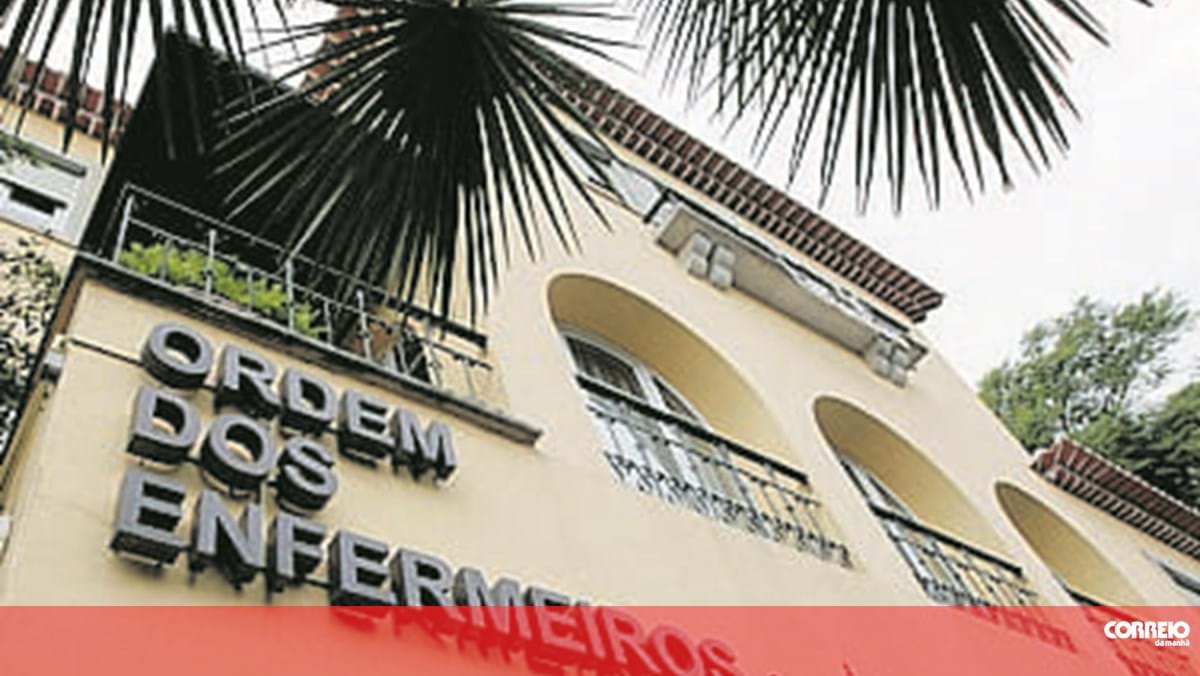 Enfermeiras recebem louvor após terem salvo um homem num supermercado