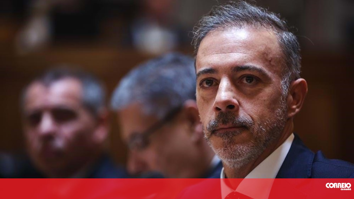 Ministro dos Assuntos Parlamentares diz que Governo "está disponível" para ceder na proposta de Orçamento do Estado