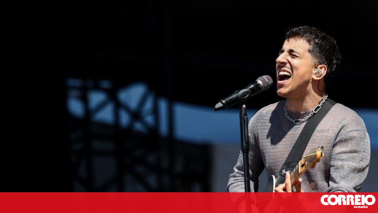 Fernando Daniel, Sara Correia and Mariza at the Coliseu Micaelense