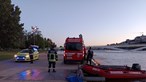 Bombeiro atira-se à água e salva jovem que caiu ao rio Mondego
