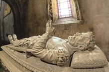 Túmulo de Luís de Camões, na igreja do Mosteiro dos Jerónimos, em Lisboa