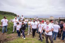 Voluntários distribuíram comida