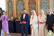 ABBA condecorados pelos reis