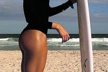 Tom Brady arranjou nova namorada, Isabella Particelli Settanni, e tem (muitas) parecenças com Gisele Bundchen