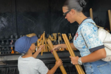 Georgina Rodríguez com o filho no Santuário de Fátima
