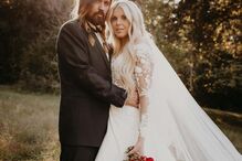 2024-06-19_21_00_35 billyraycyrus_1697212607_3212774672943649007_14515448.jpg