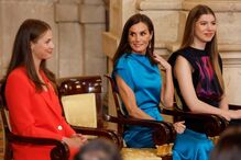 Letiza com as filhas Leonor e Sofia