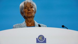 Lagarde diz que BCE não está comprometido com trajetória específica