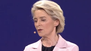 "Estou pronta a construir uma maioria para uma Europa forte", diz Ursula von der Leyen