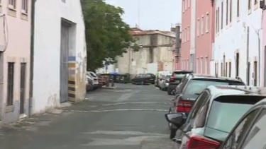 Três agentes da PSP agredidos com pau e à dentada por homem em Lisboa