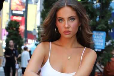 Sofia Madison Airoso-Gardner tem 20 anos, é luso-americana, e vai tentar a sua sorte no concurso Miss Nova Iorque