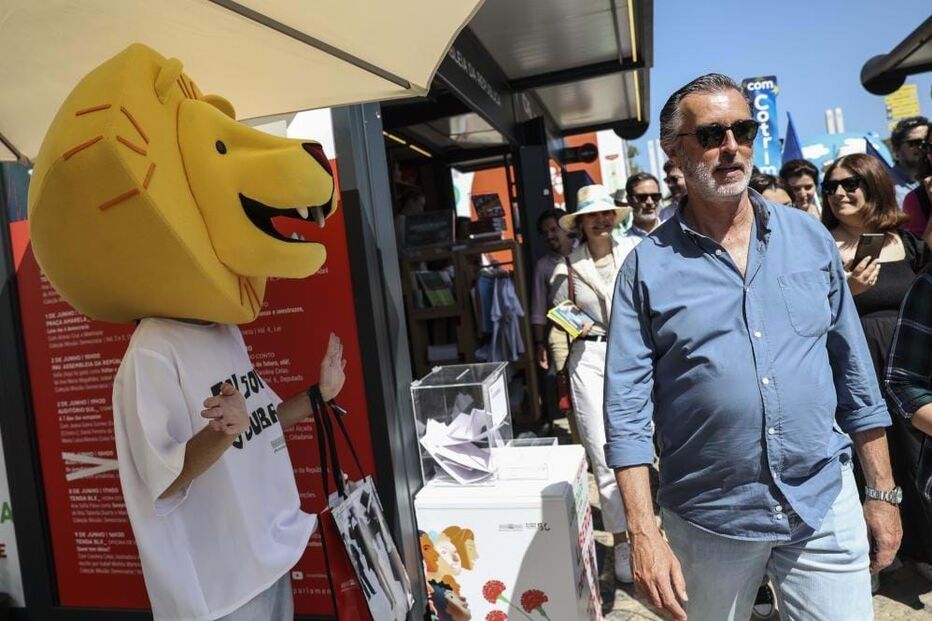 João Cotrim de Fieiredo em ação de campanha para as Europeias