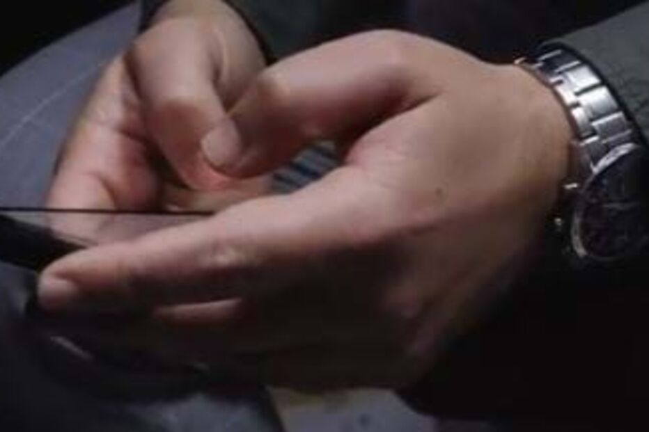 Homem perde 28 mil euros após enviar imagens sexuais a mulheres que conheceu no Facebook