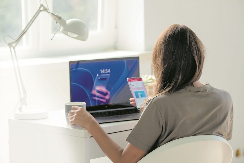 Computador xxx telemóvel xxx