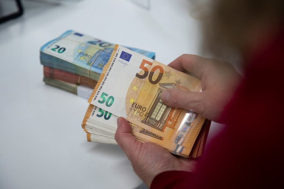 Receita fiscal do Estado avança 7,6% até julho para 33.403 milhões de euros