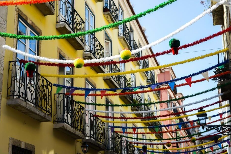 Santos Populares, Concertos, Petiscos