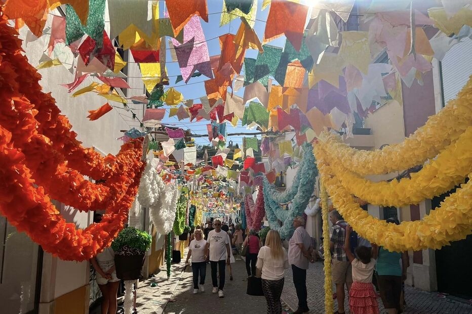 Santos populares, Animação, Cor