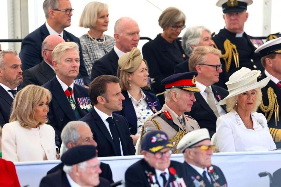 Camila, Carlos III, Emmanuel Macron e Brigitte