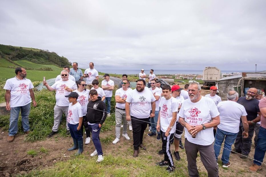 Voluntários distribuíram comida